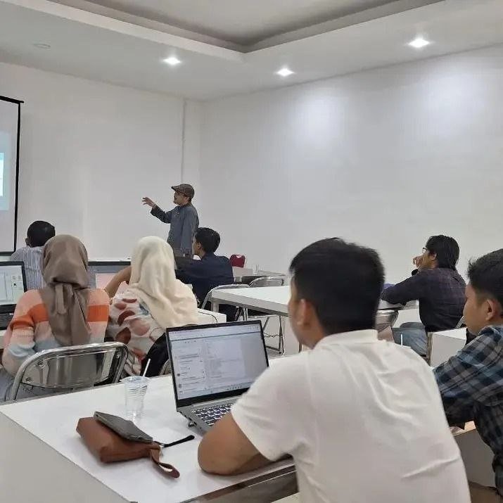 Cyber Business School
